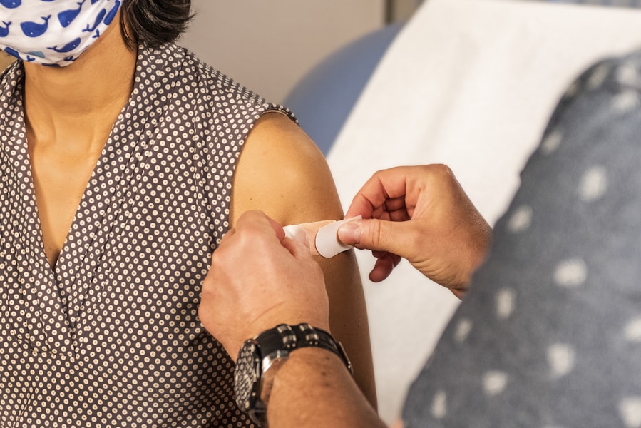 Health officials urge vaccination against COVID-19, flu, and RSV as fall approaches